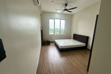 The Tresor Gravit8 Condominium for rental at Bandar Bayuemas klang 