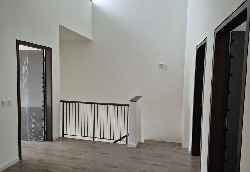 Double Storey house for sale at Bandar bukit raja klang