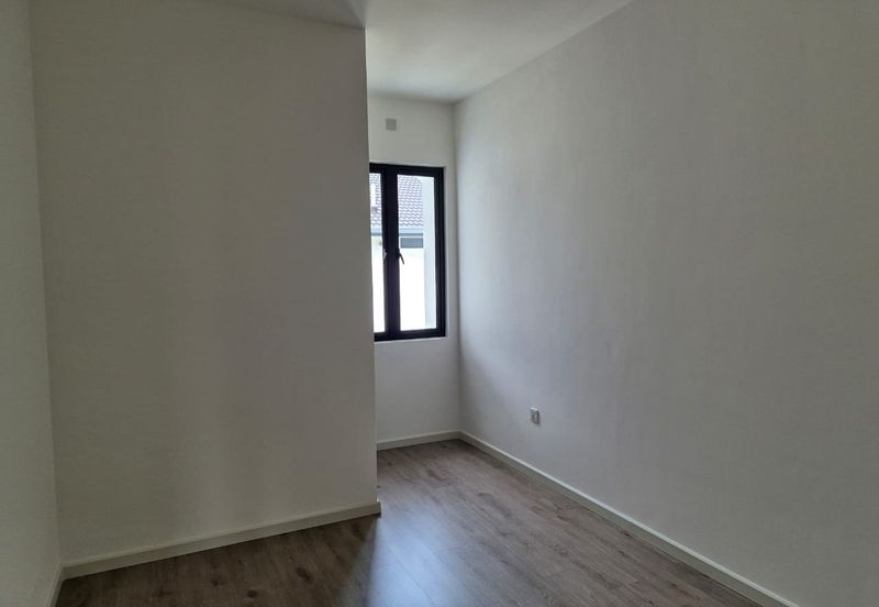 Double Storey house for sale at Bandar bukit raja klang