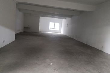 Commercial Retail Shop for sale at Klang 