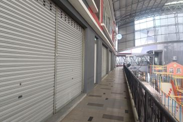 Commercial Retail Shop for sale at Klang 