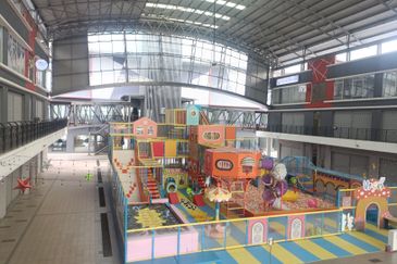 Commercial Retail Shop for sale at Klang 