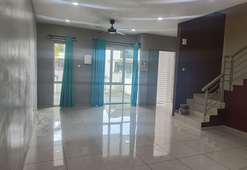 Double Storey End lot for Rental at Taman Plumeria Jenjarom banting 