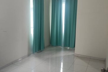 Double Storey End lot for Rental at Taman Plumeria Jenjarom banting 