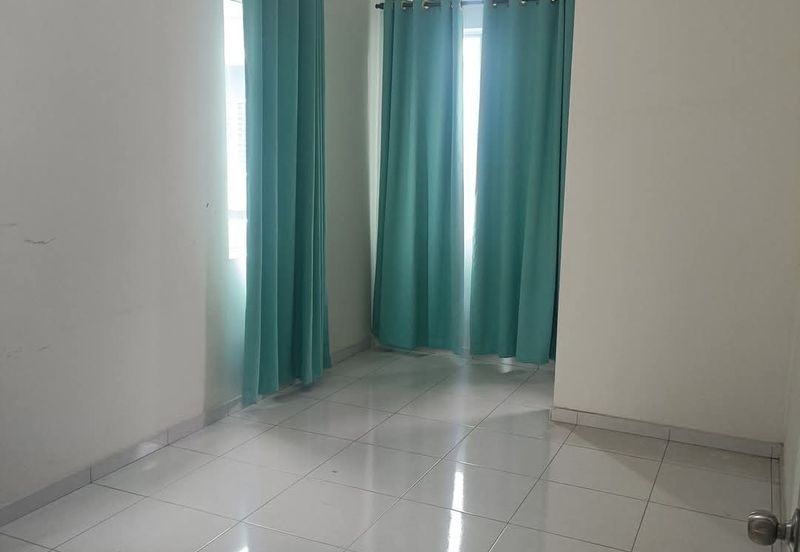 Double Storey End lot for Rental at Taman Plumeria Jenjarom banting 