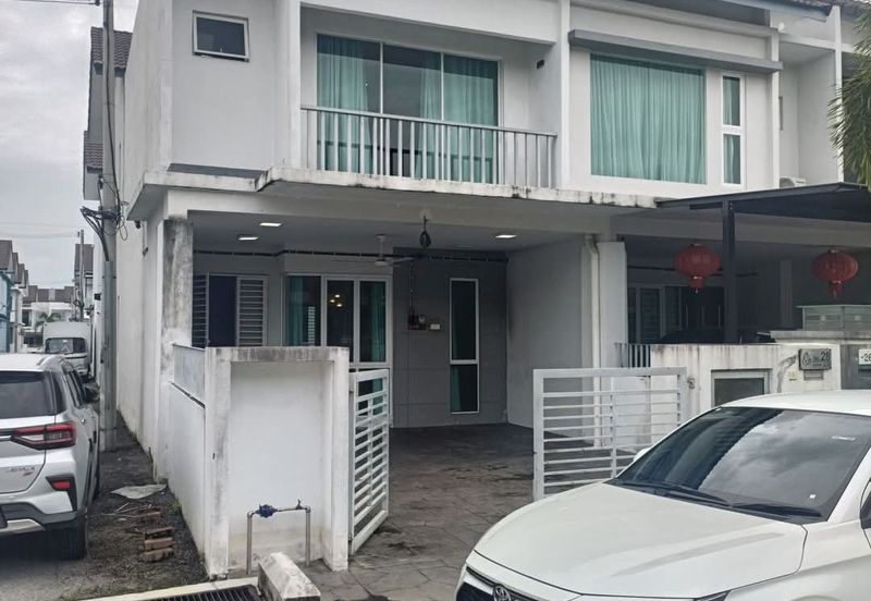 Double Storey End lot for Rental at Taman Plumeria Jenjarom banting 