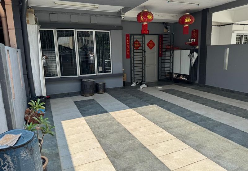 Double Storey house for sale at Taman sejati klang 