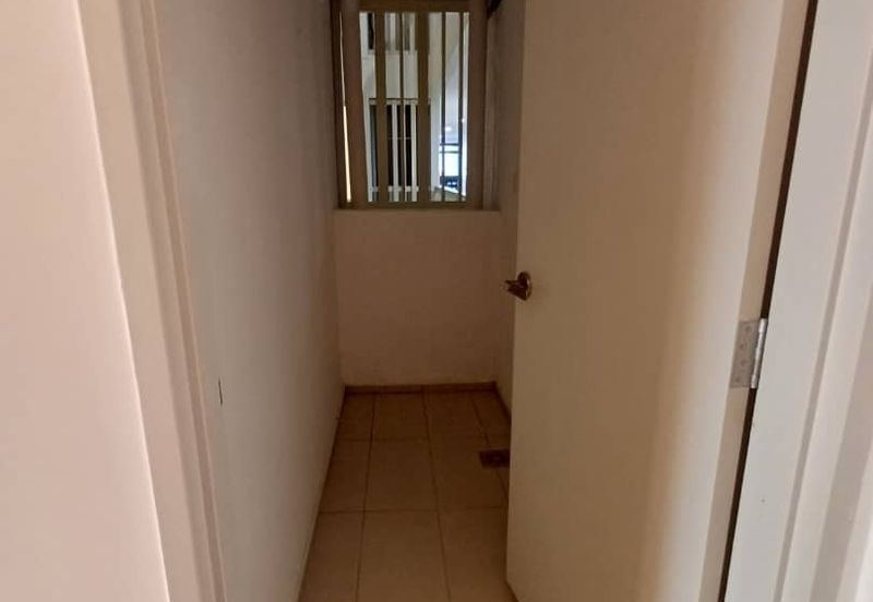 The Tresor @ Gravit 8 *