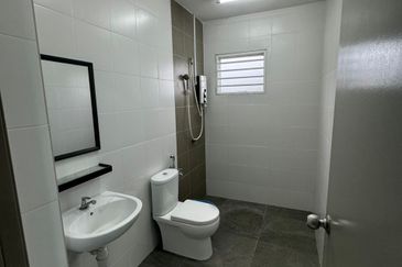 Double story house for Rental at Tmn Seri Jenjarom Banting 