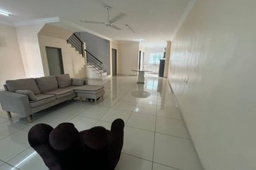 Double story house for Rental at Tmn Seri Jenjarom Banting 