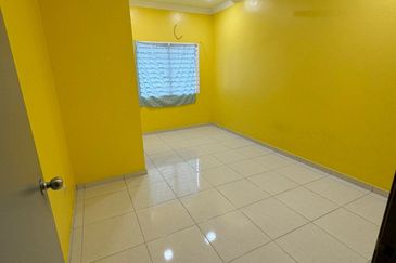 Double story house for Rental at Tmn Seri Jenjarom Banting 
