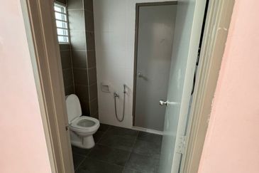 Double story house for Rental at Tmn Seri Jenjarom Banting 