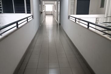 Palm Garden Apparment for sale at klang