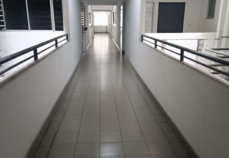 Palm Garden Apparment for sale at klang