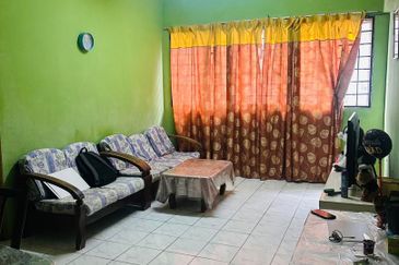 Shop lot apartment for sale at bukit tinggi klang 