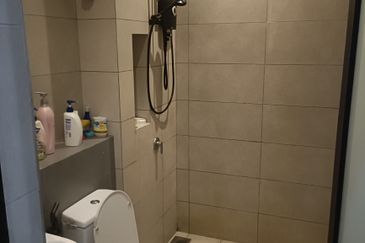 Double Storey house for sale Robin Rimbayu Telok Panglima Garang 