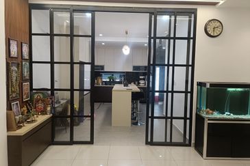 Double Storey house for sale Robin Rimbayu Telok Panglima Garang 