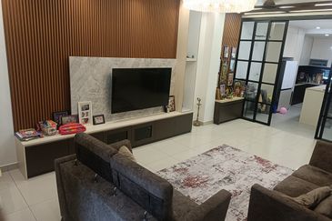 Double Storey house for sale Robin Rimbayu Telok Panglima Garang 