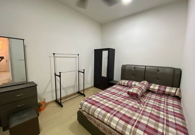 Adria Residence @ Gravit8