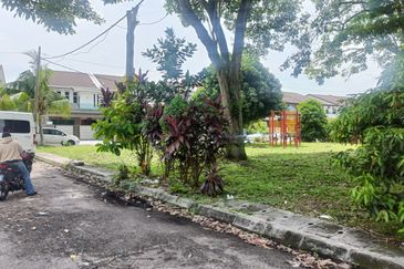 Double Storey Shop lot For Sale at Klang 