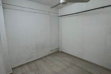 Desa Mentari flat for sale at Petaling Jaya Selangor 