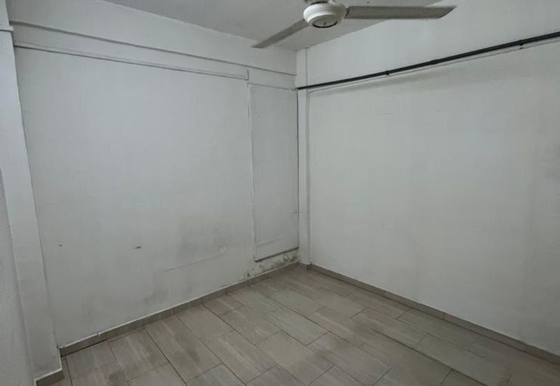 Desa Mentari flat for sale at Petaling Jaya Selangor 