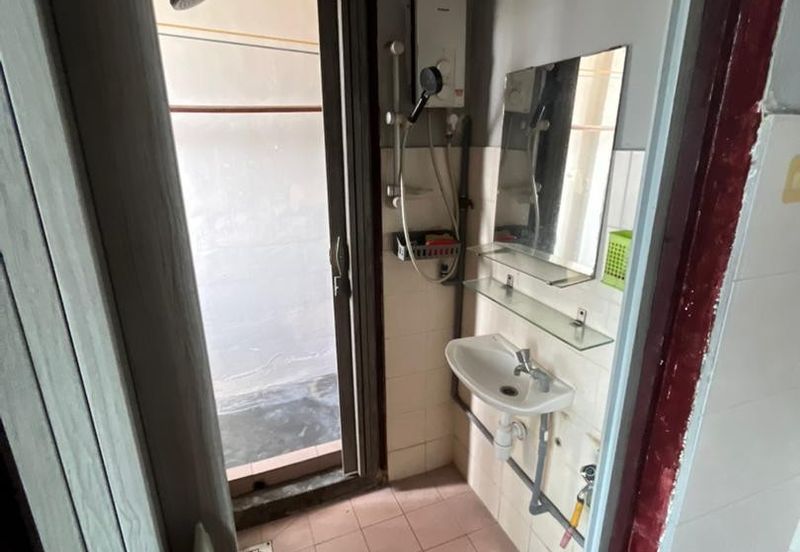 Desa Mentari flat for sale at Petaling Jaya Selangor 