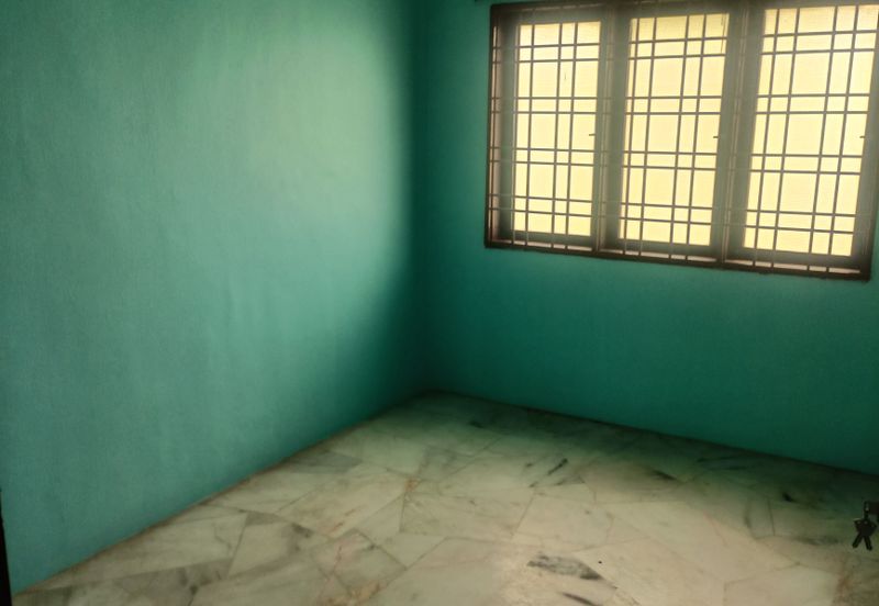 Double Storey house for Rental at klang