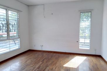 Double Storey Semi D Cluster for Sale at Bandar Parkland Klang