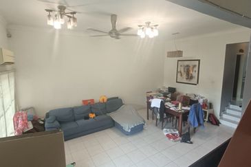 Double Storey house for sale at Damai Perdana Cheras 