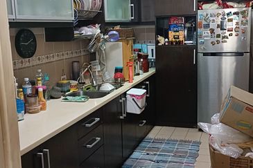 Double Storey house for sale at Damai Perdana Cheras 