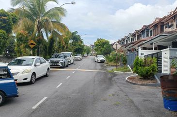 Double Storey house for sale at Damai Perdana Cheras 