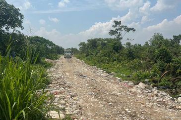 Commercial land for sale at Johan Setia Klang