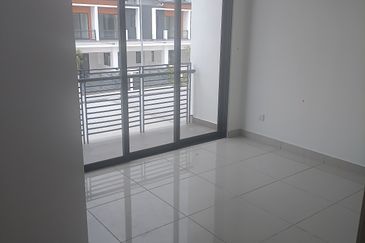 Robin @ Bandar Rimbayu