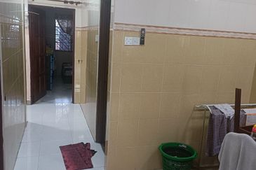 Single Story house for sale at Taman Dato hormat Telok Panglima Garang 