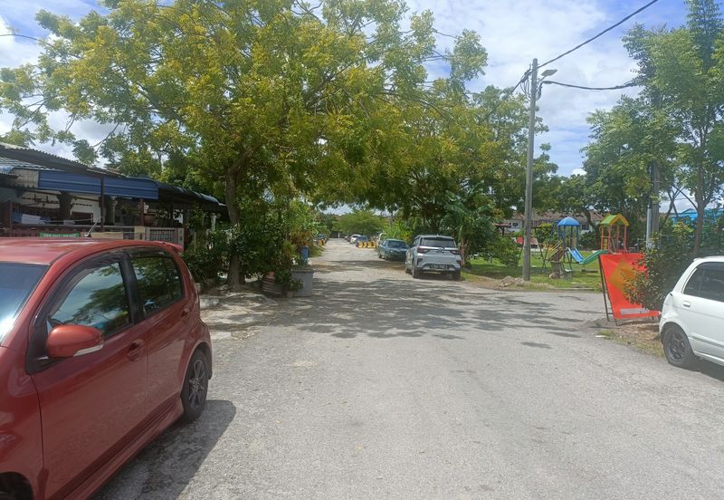 Single Story house for sale at Taman Dato hormat Telok Panglima Garang 