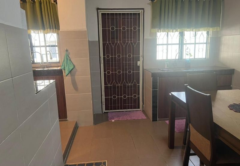 Double Storey Conner Lot for sale at Taman Sri andalas klang