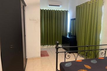 Double Storey Conner Lot for sale at Taman Sri andalas klang