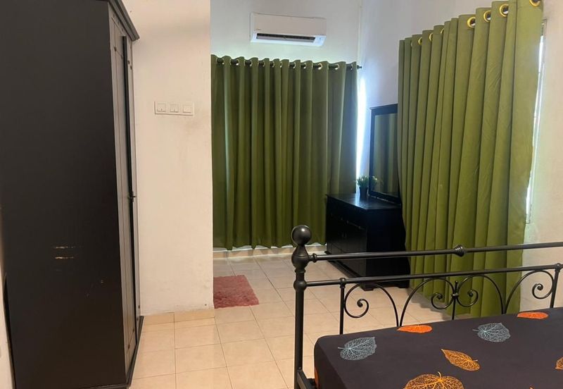 Double Storey Conner Lot for sale at Taman Sri andalas klang