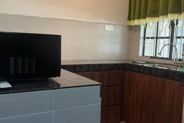 Double Storey Conner Lot for sale at Taman Sri andalas klang