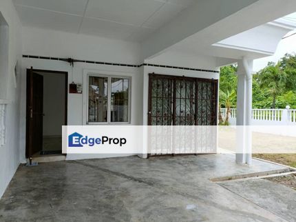 Double Storey Conner lot for sale at Taman mesra klang, Selangor, Klang