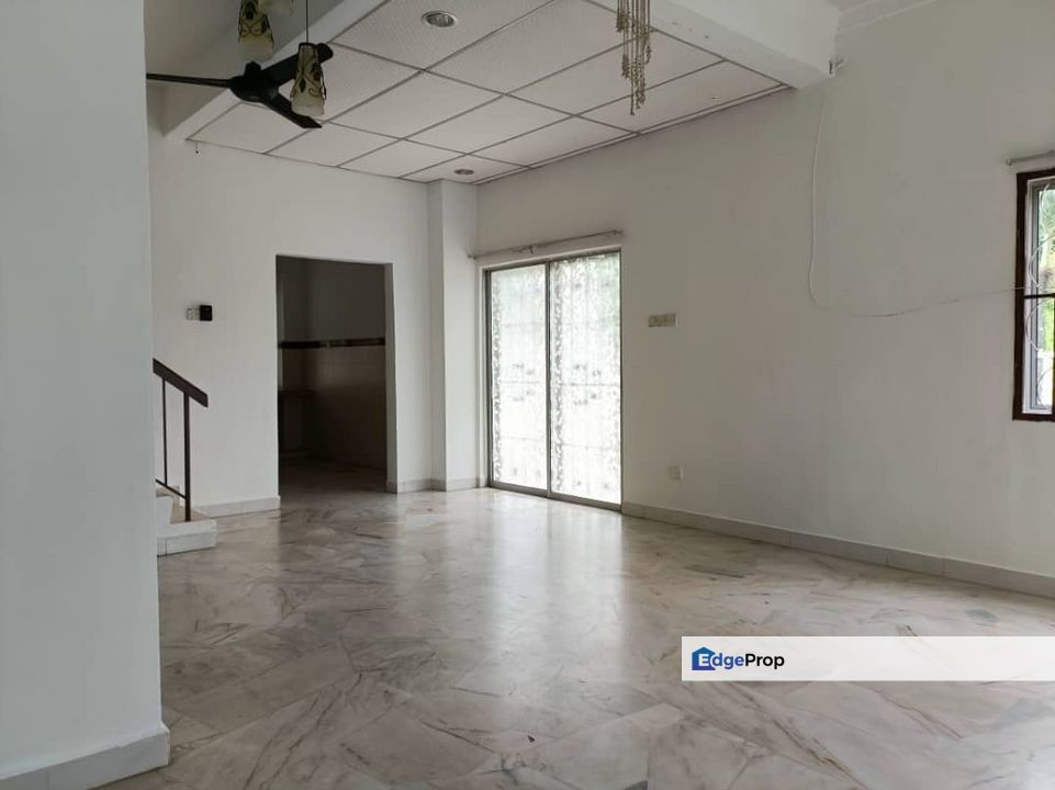 Double Storey Conner lot for sale at Taman mesra klang, Selangor, Klang