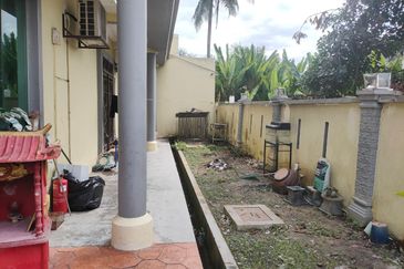 Double Storey Semi Detached for sale at Banting