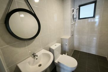 Duduk Seruang/Amber Residence/The Parque/Tropicana Aman 1/Geo Bukit Rimau/Gaya Resort Homes, partly furnished and fully furnished ,more unit ready 