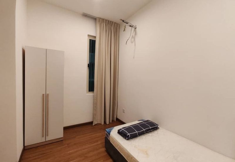 The Tresor @ Gravit 8 *