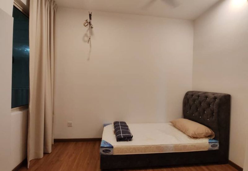 The Tresor @ Gravit 8 *