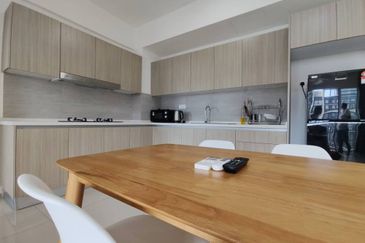 Gravit8 @ Klang South