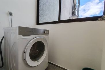 Gravit8 @ Klang South