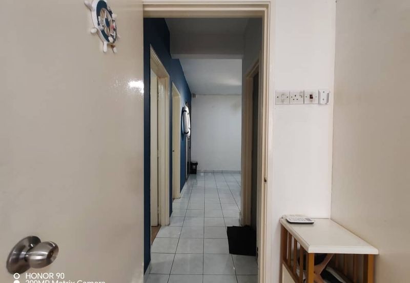 Affortable apartment with Sentorini Theme ,3 bedrooms ,2 bathroom 