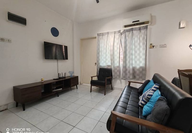 Affortable apartment with Sentorini Theme ,3 bedrooms ,2 bathroom 